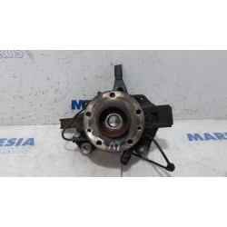 Renault - Megane - Fusee links-voor
