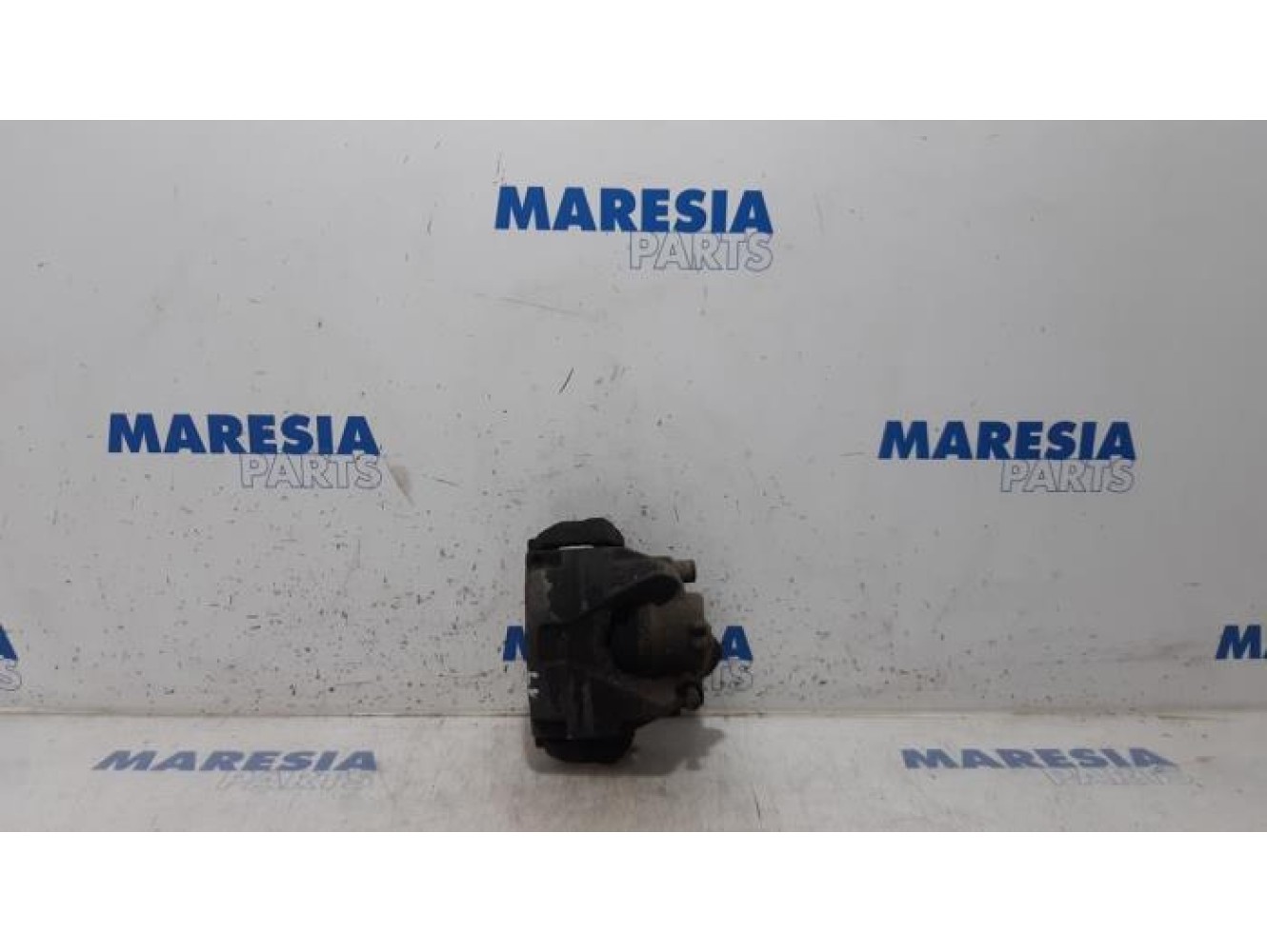 Renault - Megane - Front brake calliper, left