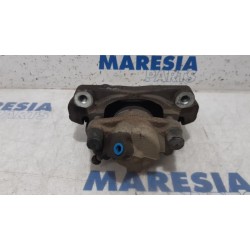 Renault - Megane - Front brake calliper, right