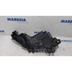 Renault - Megane - Front bumper bracket, left