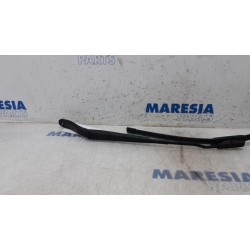 Citroen - DS3 - Front wiper arm