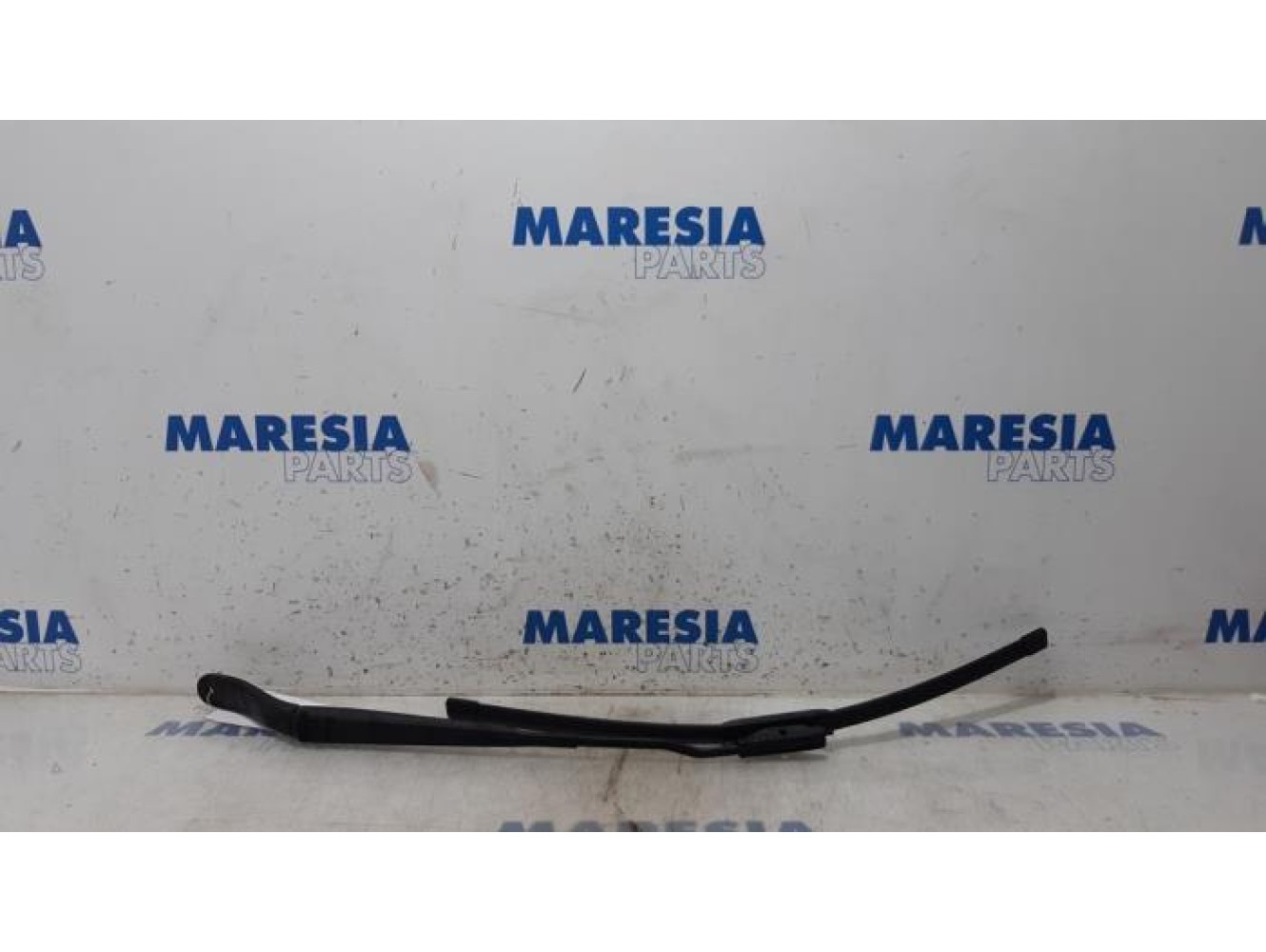 Citroen - DS3 - Front wiper arm