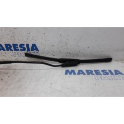 Citroen - DS3 - Front wiper arm