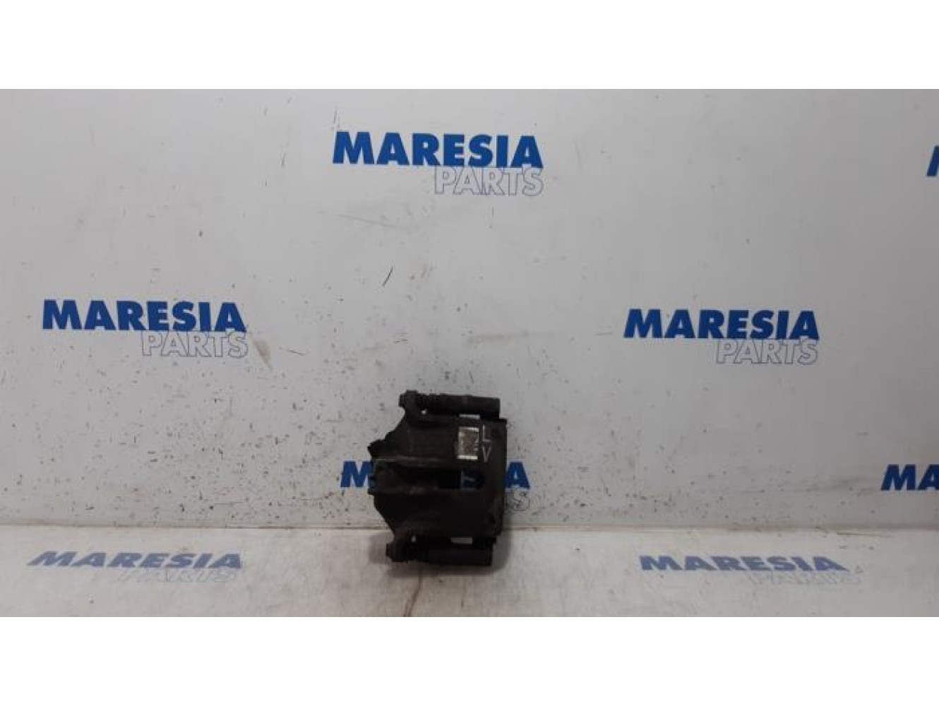 Citroen - DS3 - Front brake calliper, left