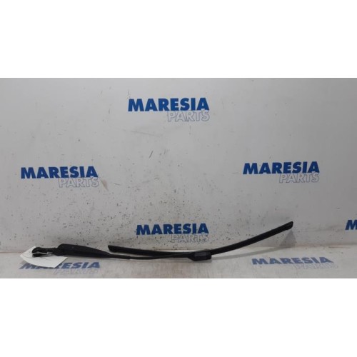 Fiat - 500 - Front wiper arm