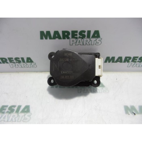 Peugeot - 206 - Heater valve motor