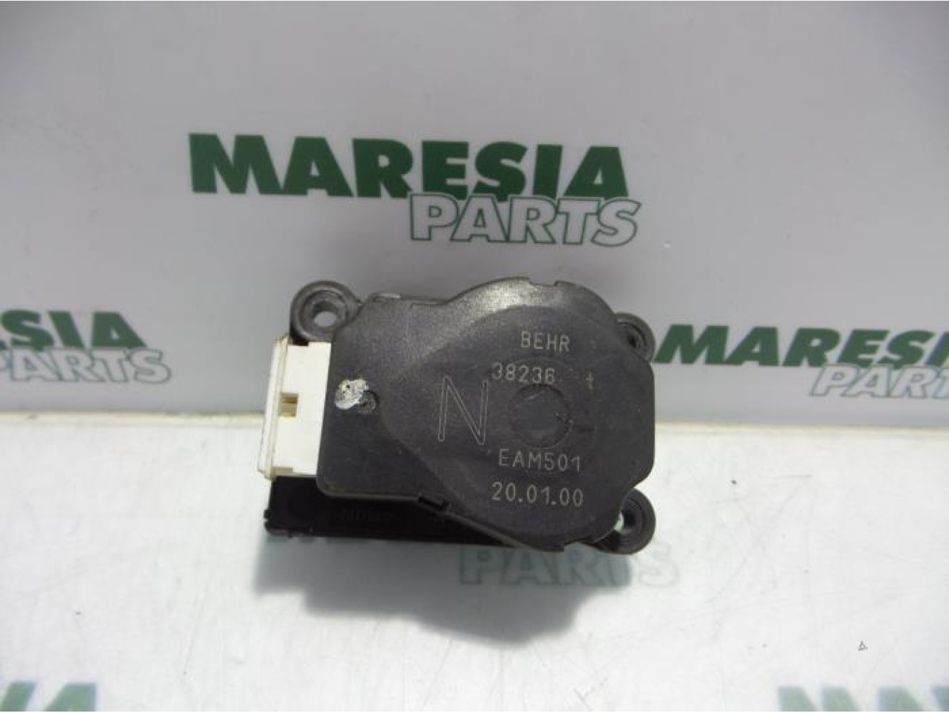 Peugeot - 206 - Heater valve motor