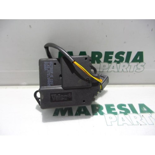 Peugeot - 406 - Heater valve motor