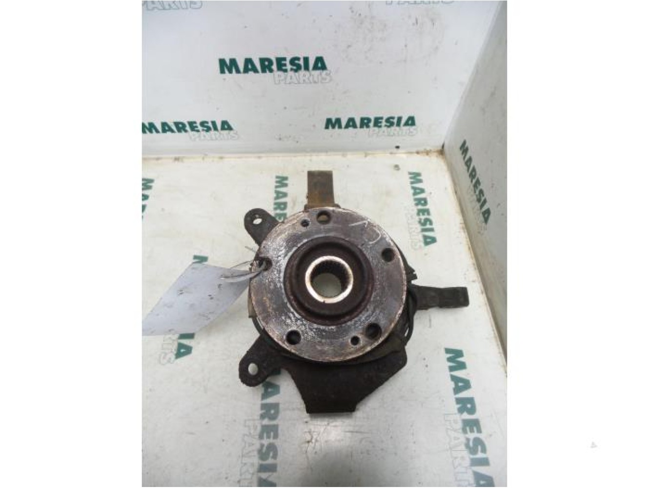 Renault - Laguna - Knuckle, front left