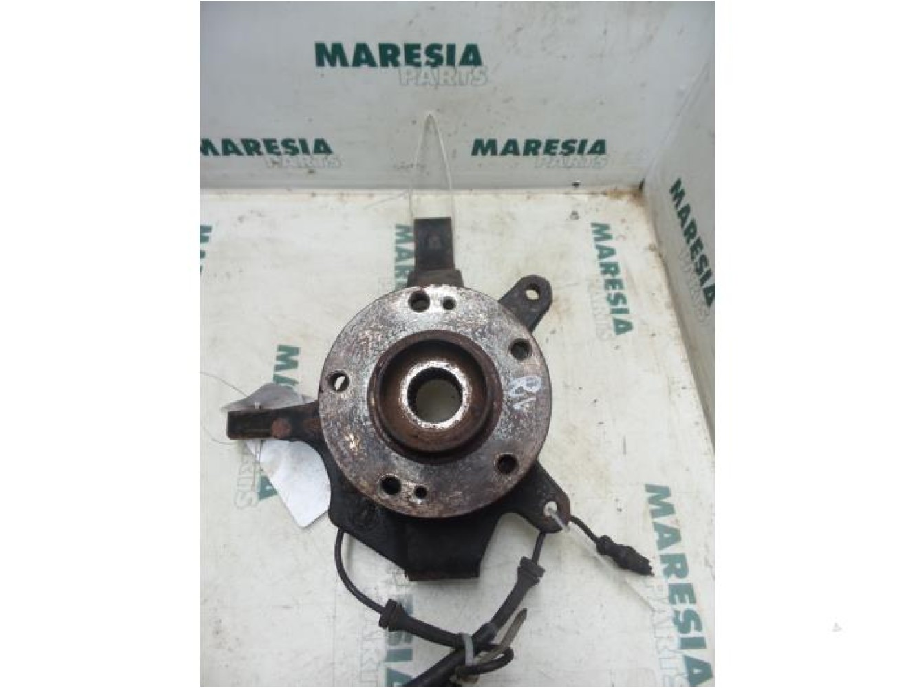 Renault - Laguna - Knuckle, front right
