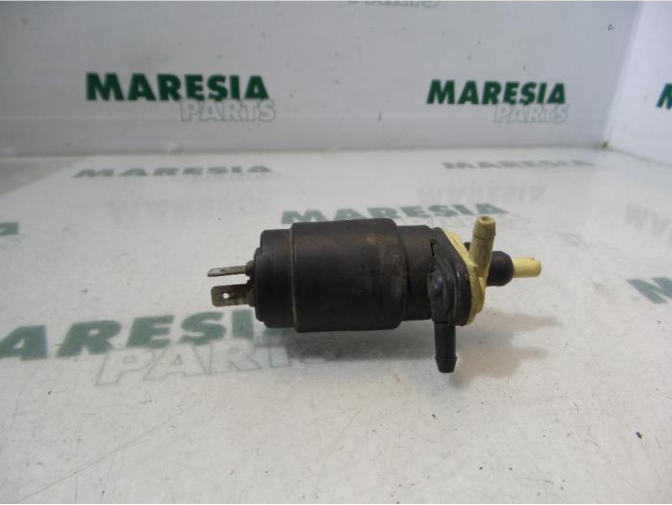 Lancia - Lybra - Windscreen washer pump