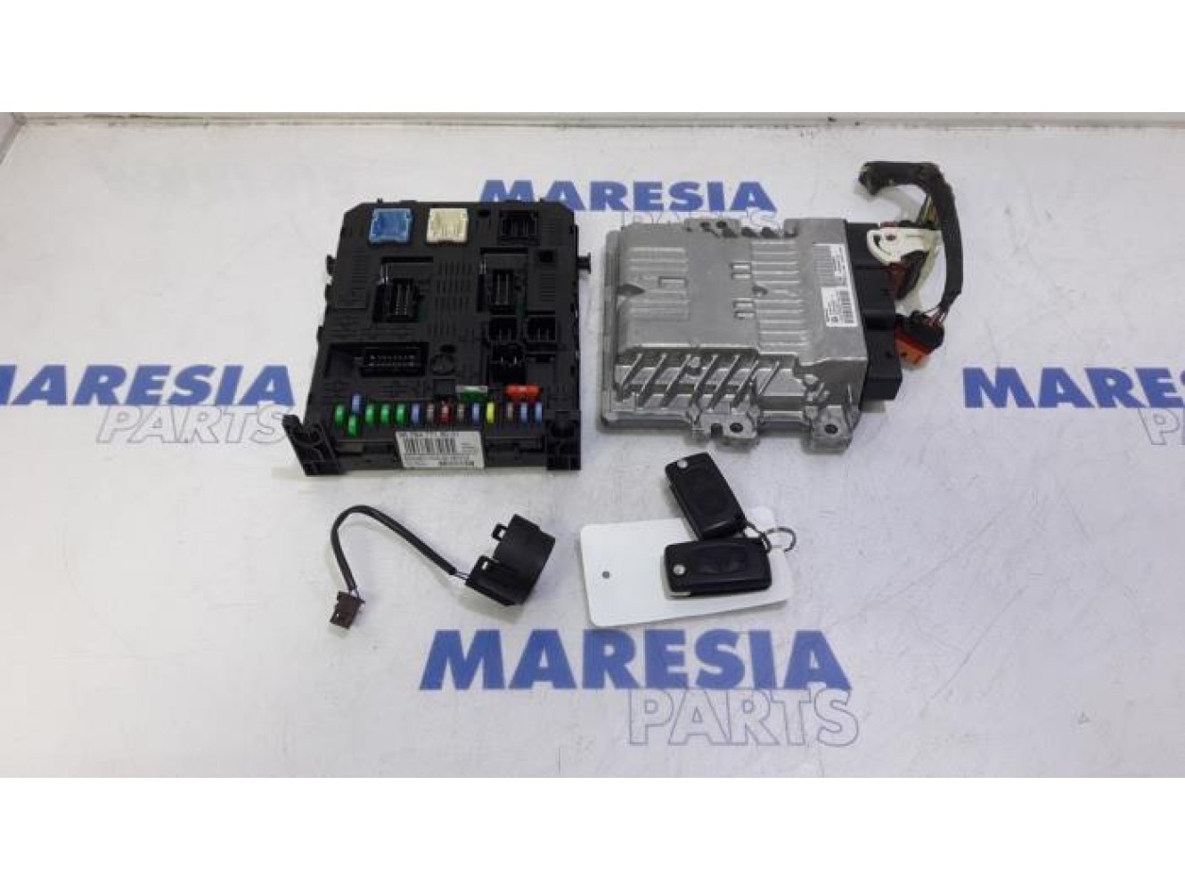 Peugeot - 5008 - Engine management computer