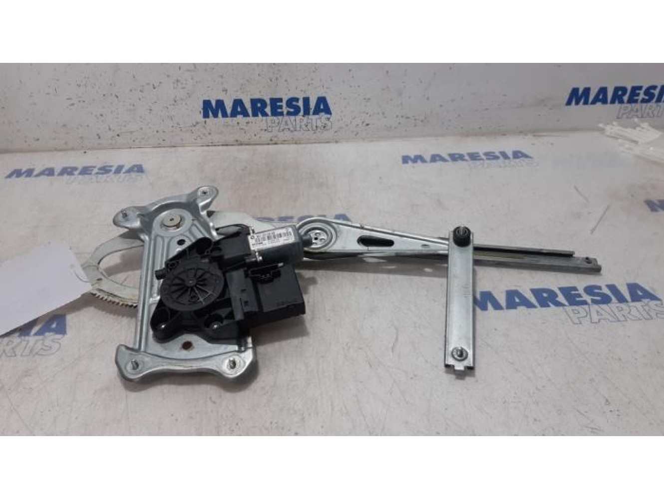 Renault - Megane - Window mechanism 4-door, front right