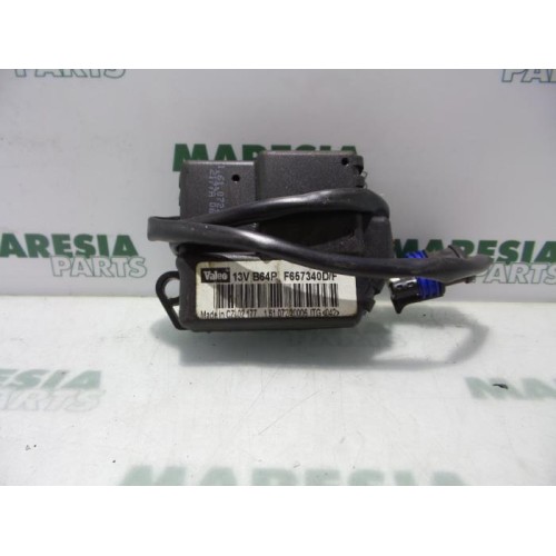 Renault - Trafic - Kachelklep Motor