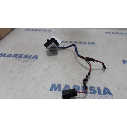 Renault - Megane - Heater resistor