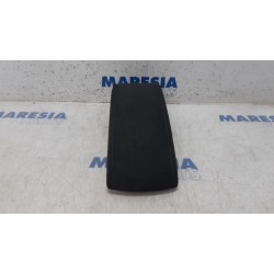 Renault - Megane - Armrest