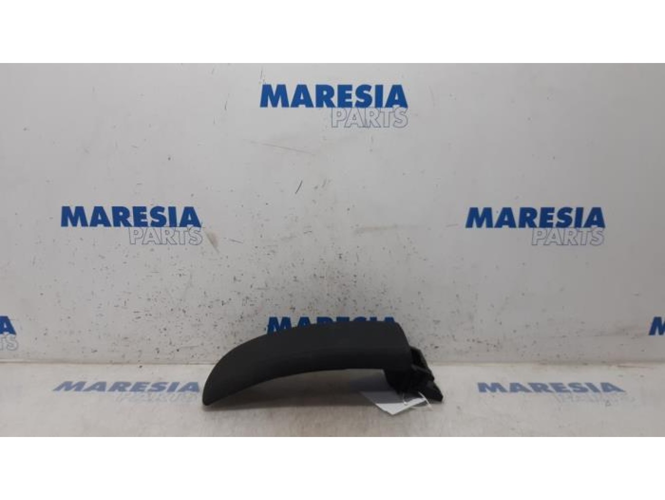 Renault - Megane - Armrest