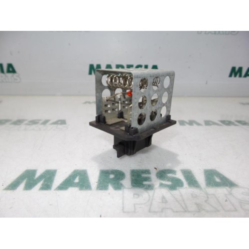 Peugeot - 206 - Heater resistor