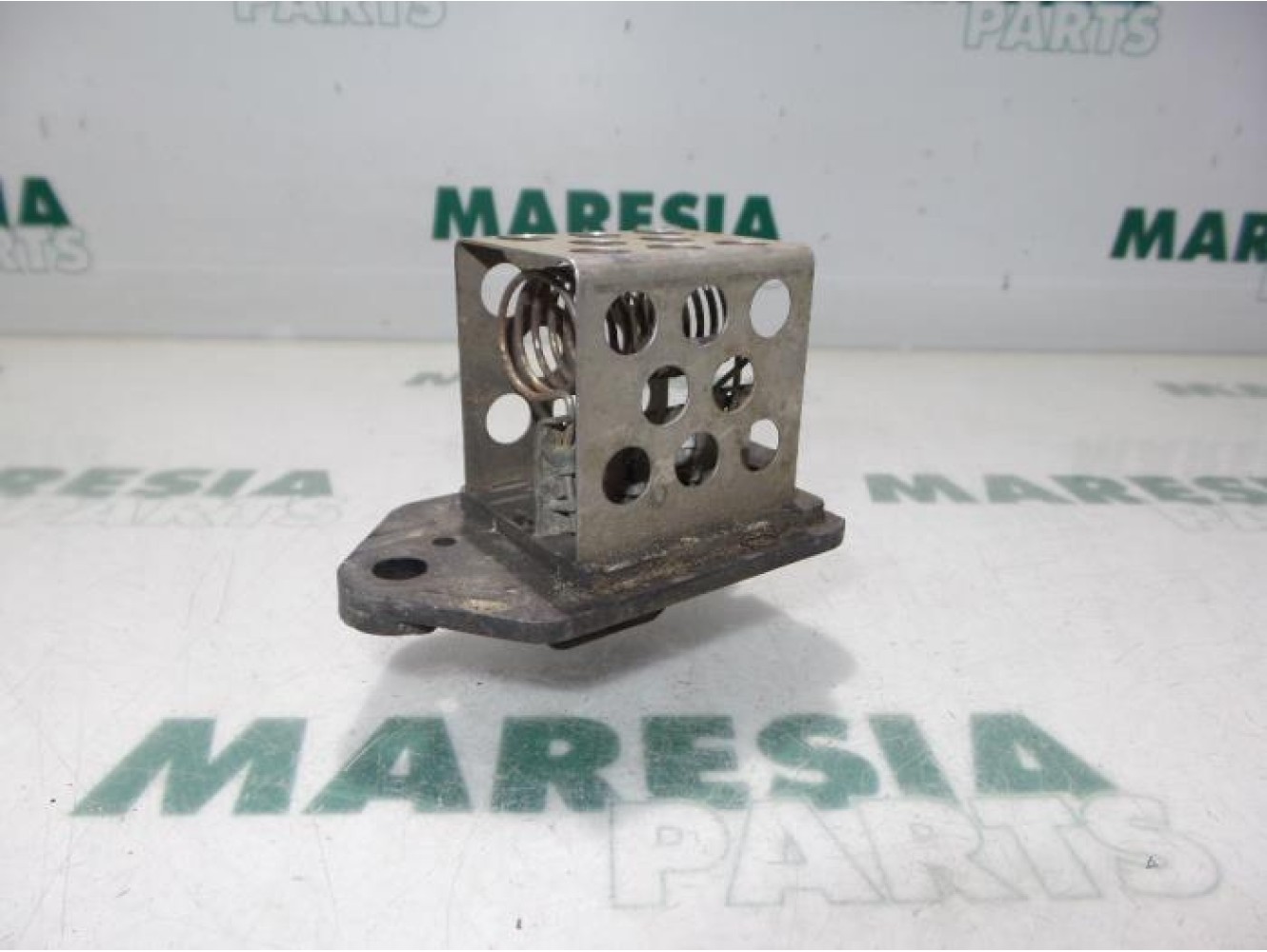 Peugeot - 206 - Heater resistor