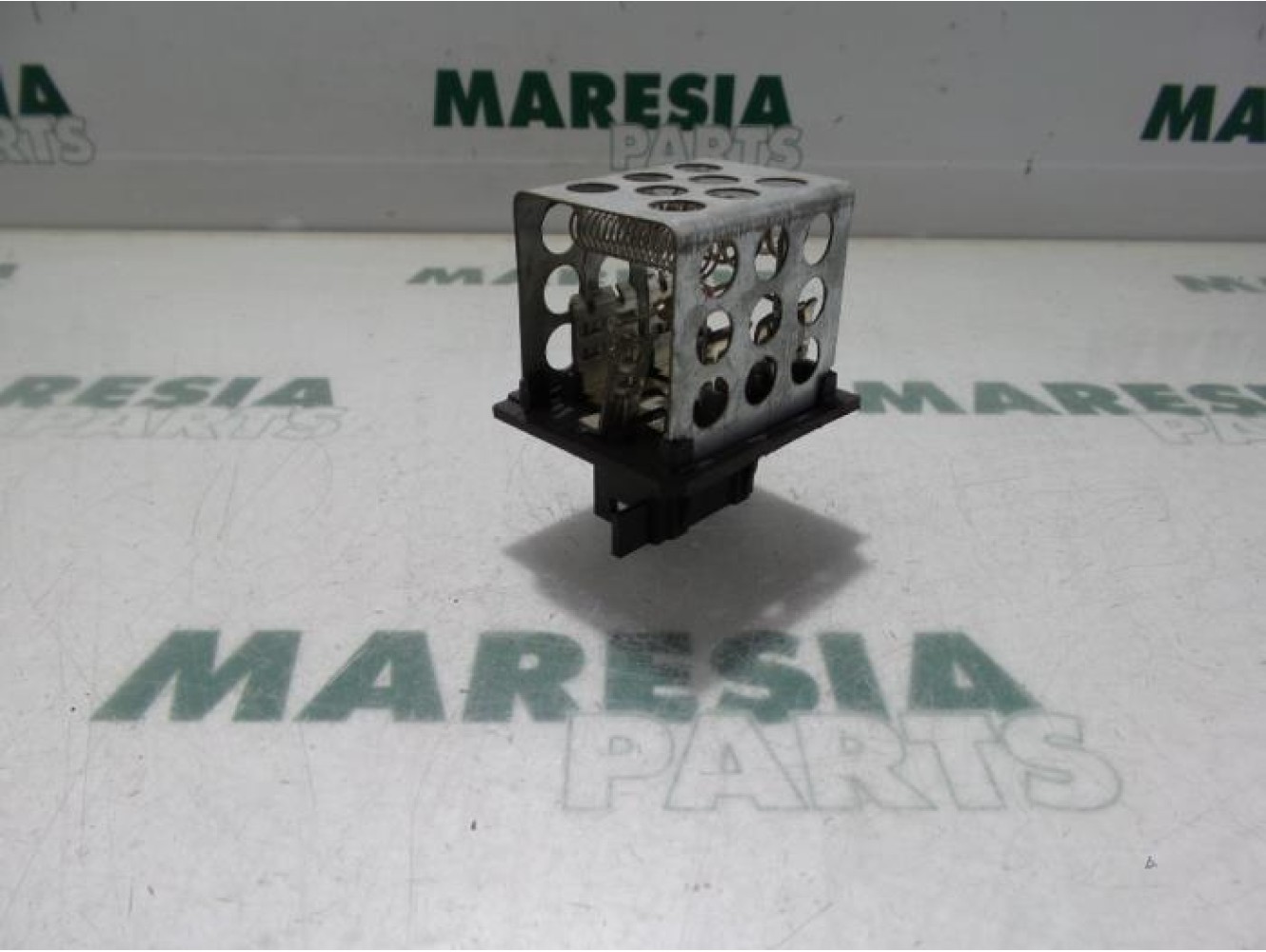 Peugeot - 206 - Heater resistor