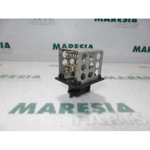 Peugeot - 206 - Heater resistor
