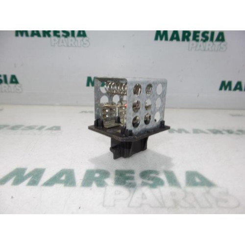 Peugeot - 206 - Heater resistor