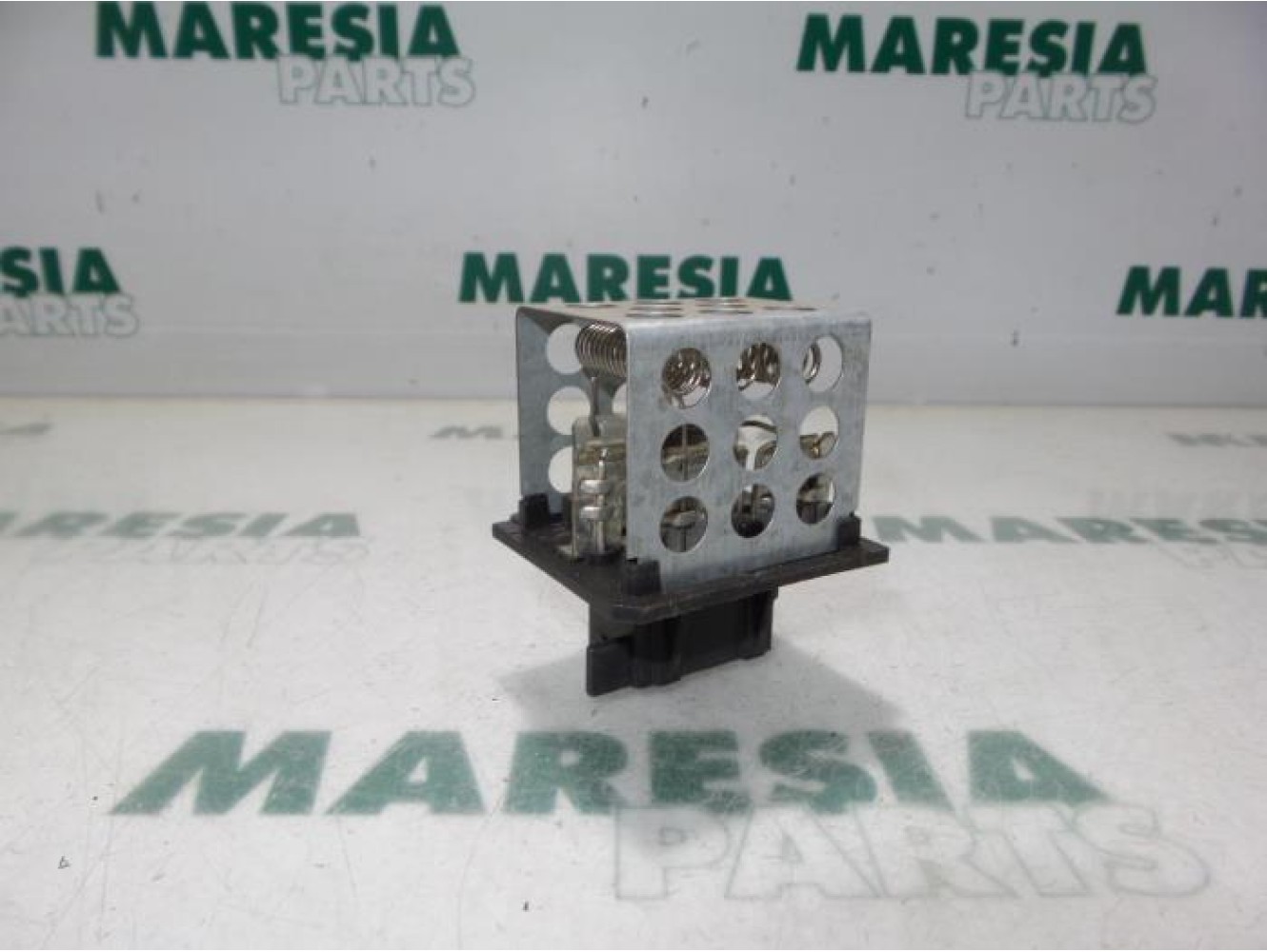 Peugeot - 206 - Heater resistor