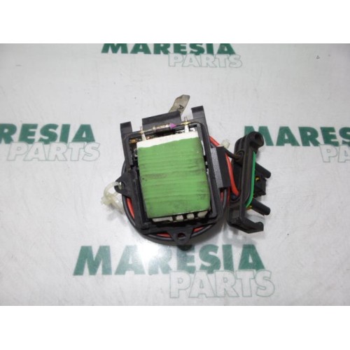 Renault - Trafic - Heater resistor