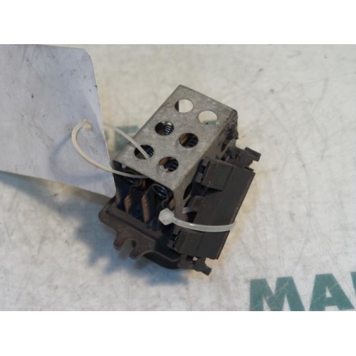 Renault - R19 - Heater resistor