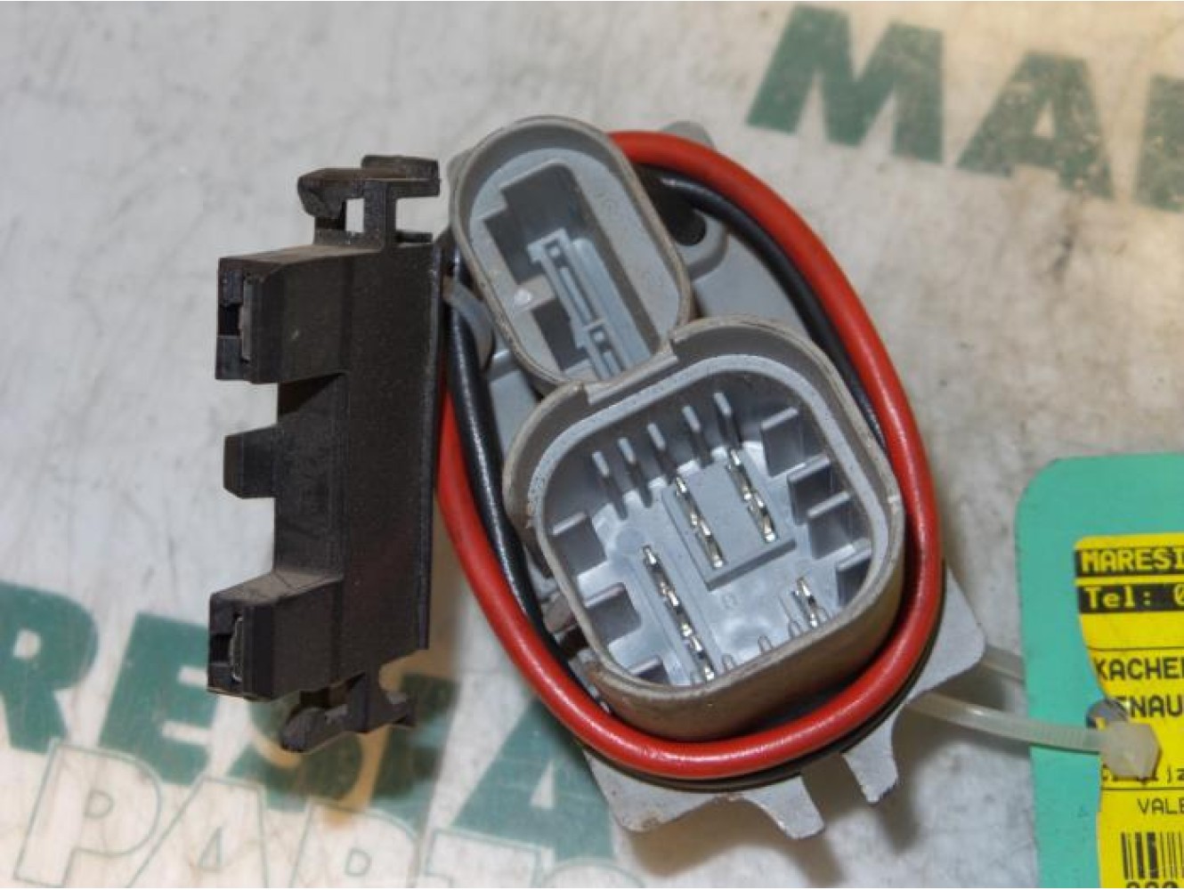 Renault - R19 - Heater resistor