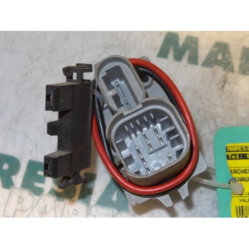 Renault - R19 - Heater resistor