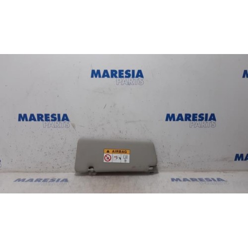 Renault - Clio - Sun visor