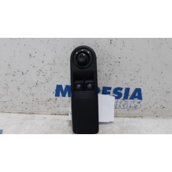 Renault - Clio - Multi-functional window switch