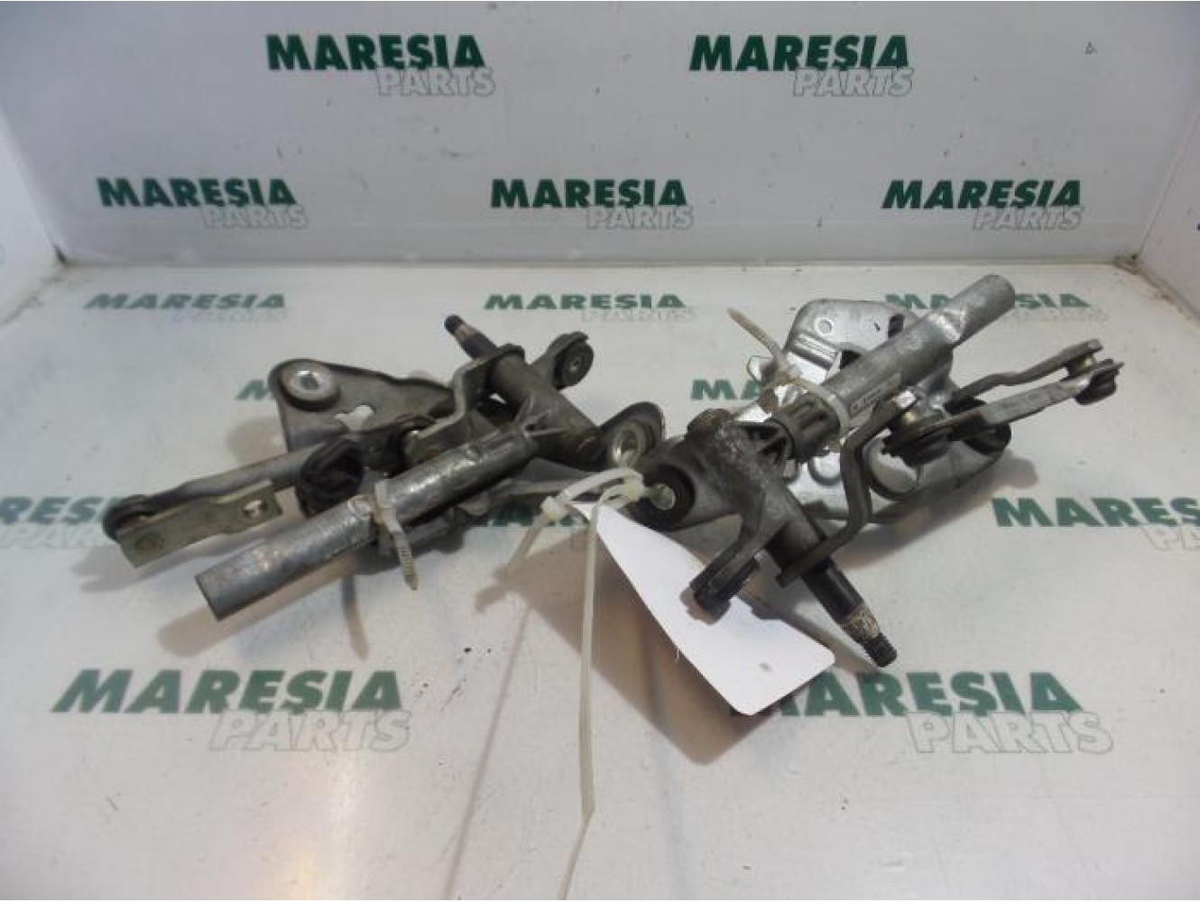 Peugeot - 407 - Wiper mechanism