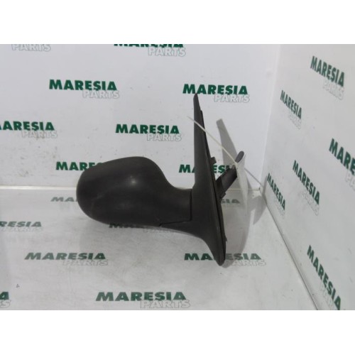 Renault - Clio - Wing mirror, right