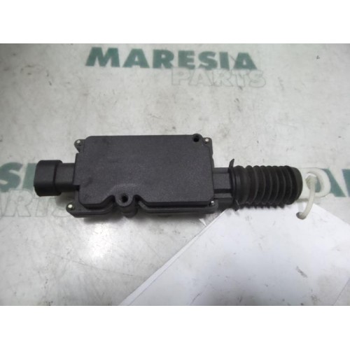 Citroen - Pluriel - Tailgate lock mechanism