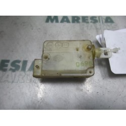 Renault - Laguna - Tailgate lock mechanism
