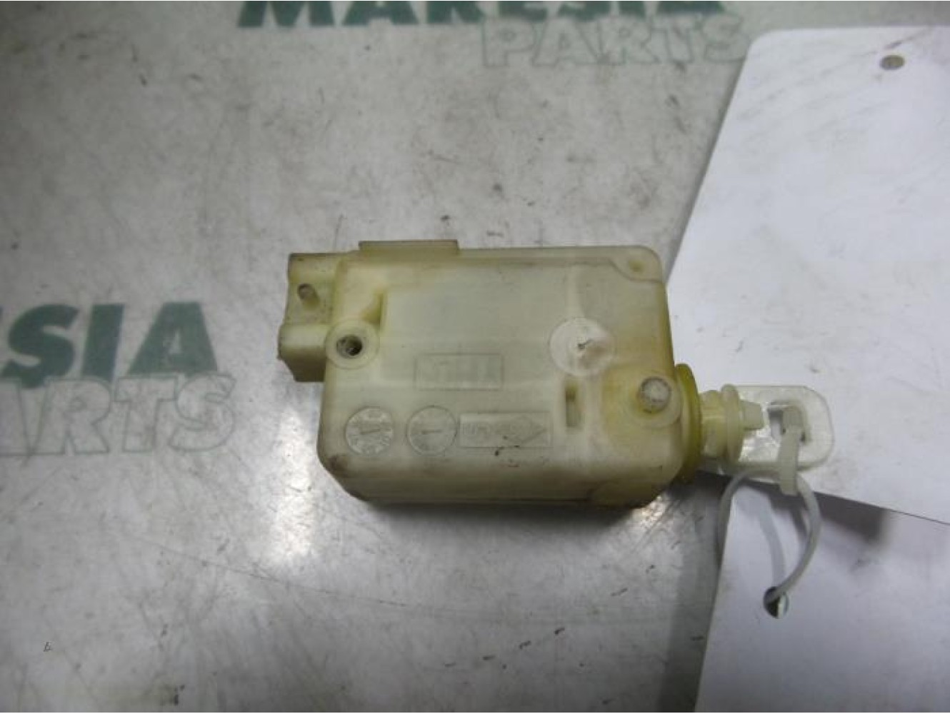 Renault - Laguna - Tailgate lock mechanism