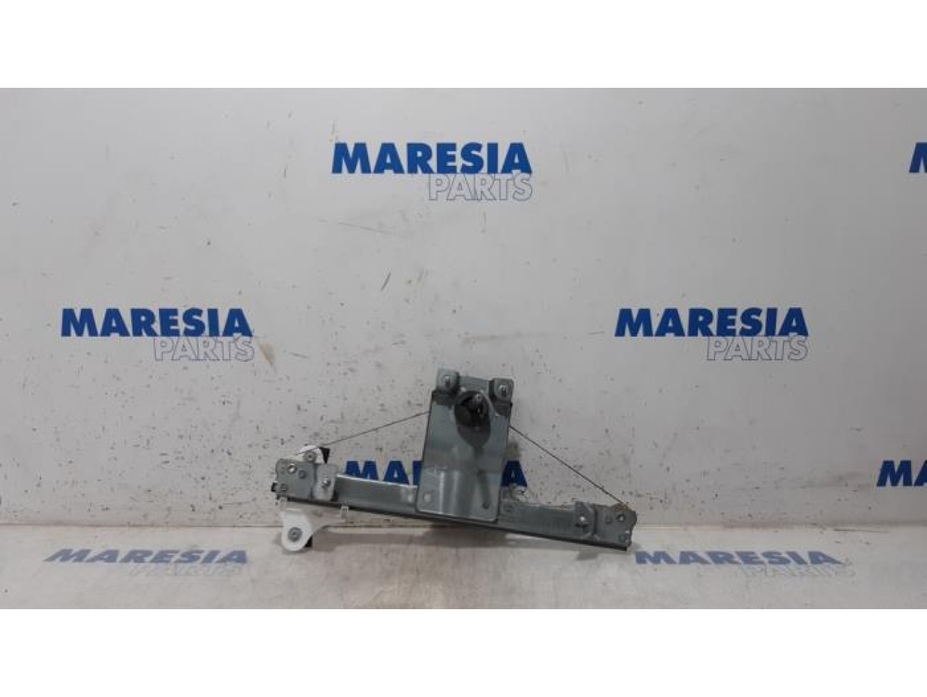 Renault - Clio - Rear door window mechanism 4-door, left