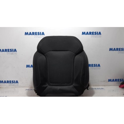 Renault - Megane - Sitz Verkleidung links