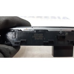 Renault - Megane - Switch