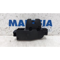 Citroen - C2 - Tailgate lock mechanism