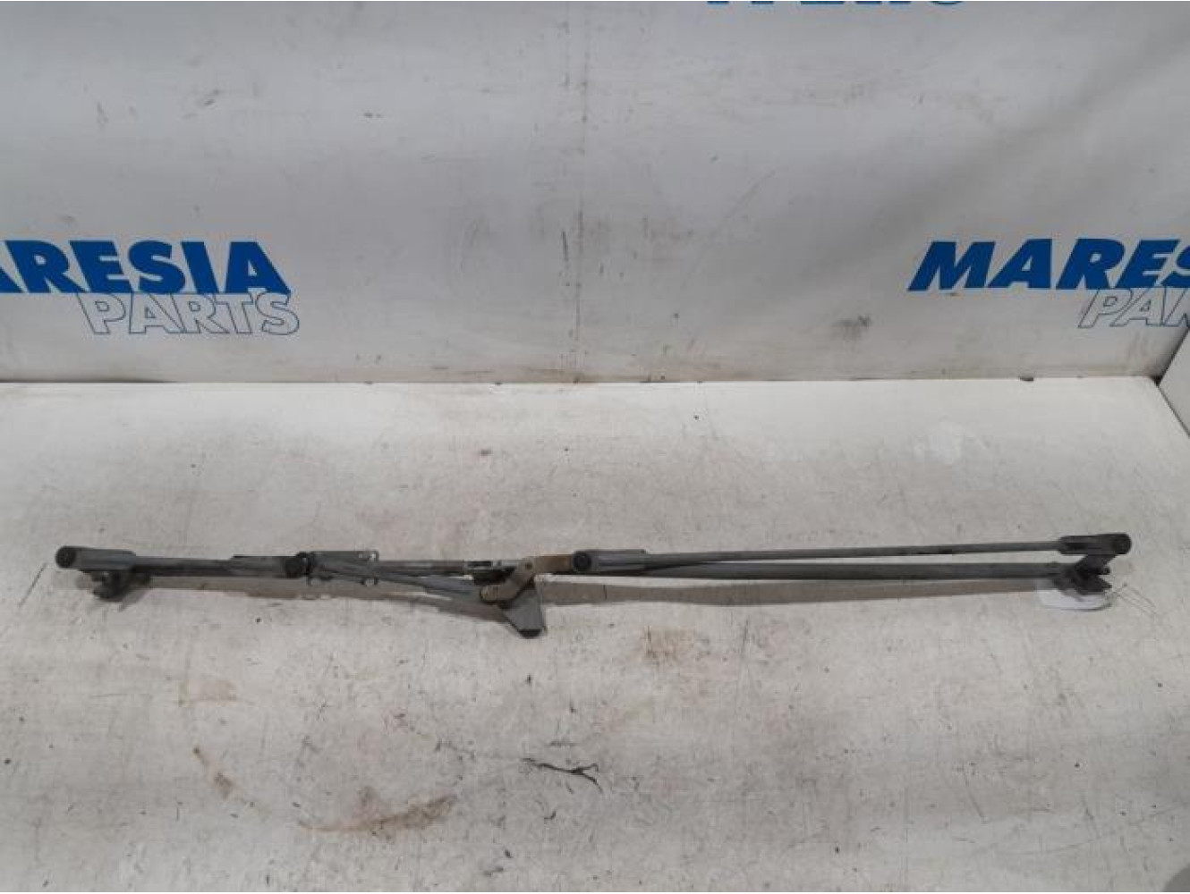 Peugeot - 307 - Wiper mechanism