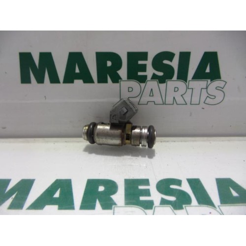 Renault - Megane Scenic - Injector (petrol injection)