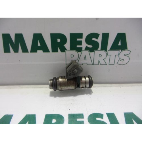 Renault - Megane Scenic - Injector (petrol injection)