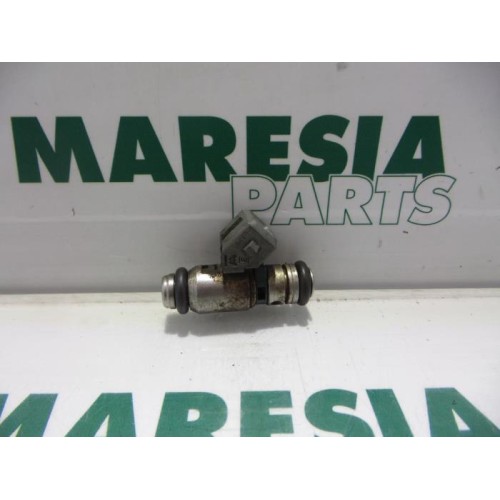 Renault - Megane Scenic - Injector (petrol injection)
