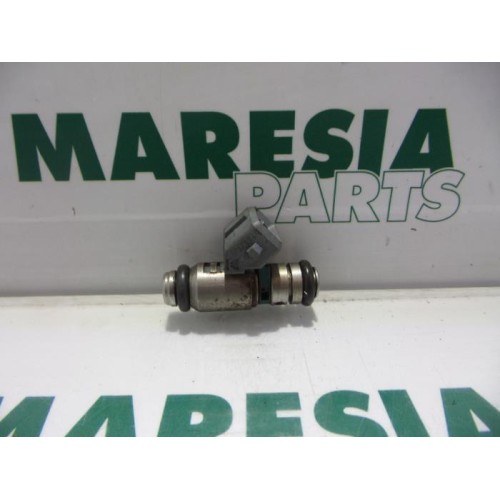 Renault - Megane Scenic - Injector (petrol injection)
