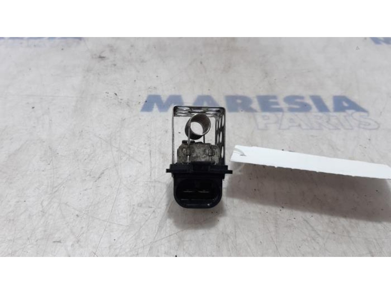 Renault - Megane - Cooling fan resistor