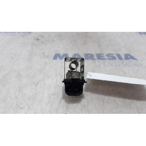 Renault - Megane - Cooling fan resistor