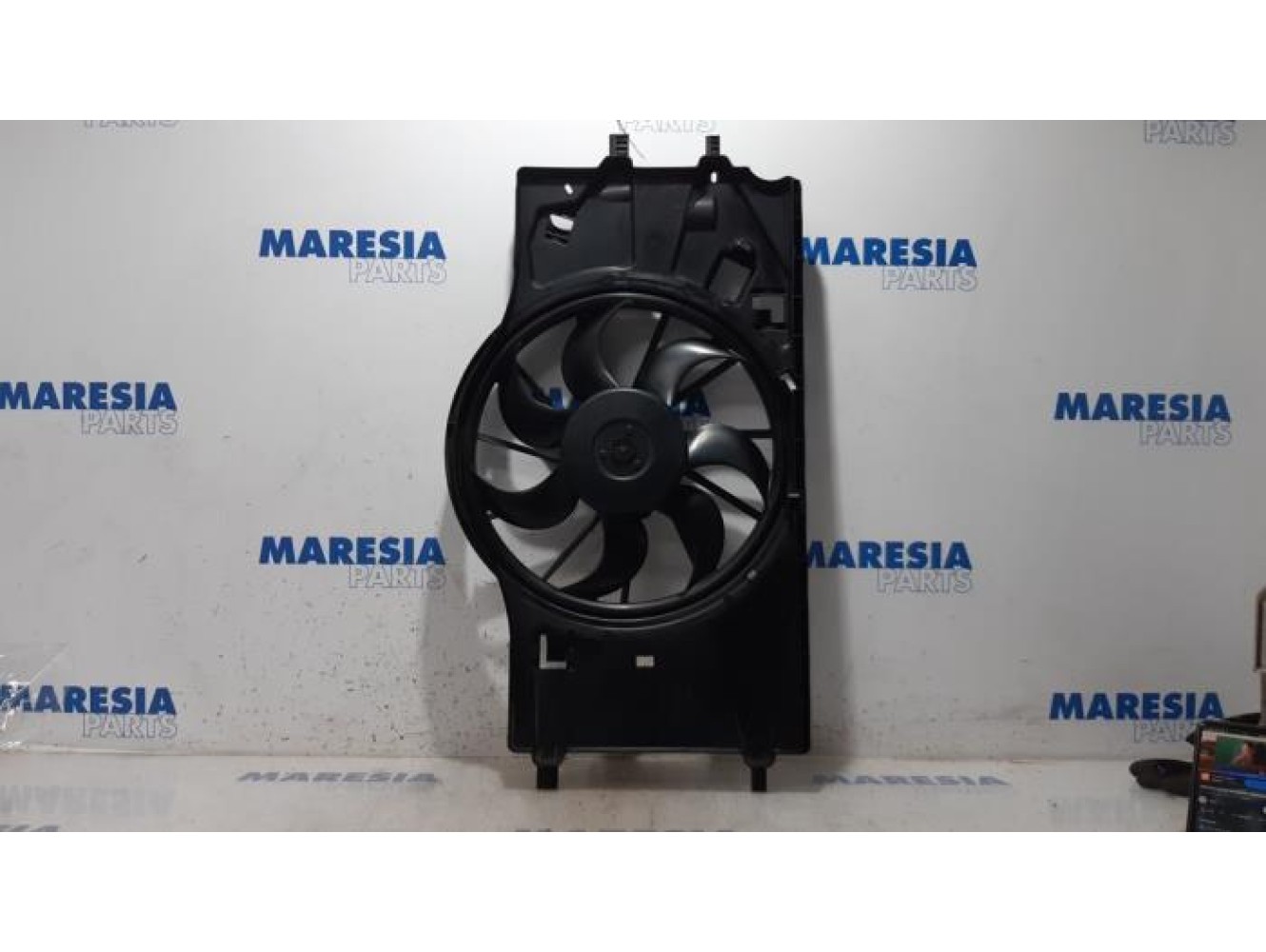 Renault - Laguna - Fan motor